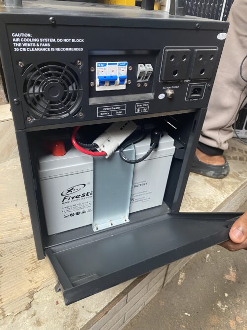 Fivestar 1500 watts All-In-One Transformer Based Solar Generator With 4 Units of 200watts Solar Panels - Image 3